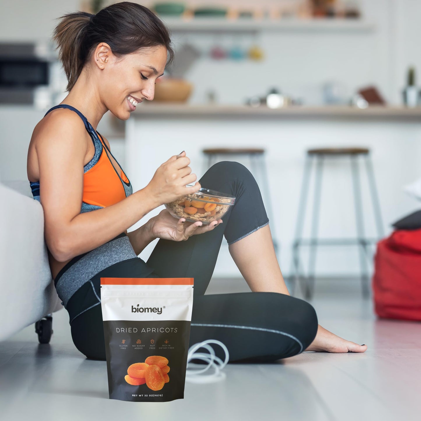 Biomey Big Size Dried Turkish Apricots 2 LB - No Added Sugar - Vegan - Non-GMO - Superfood  Healthy Snack - Great Source of Potassium & Fiber - Gluten Free  Kosher and Vegan