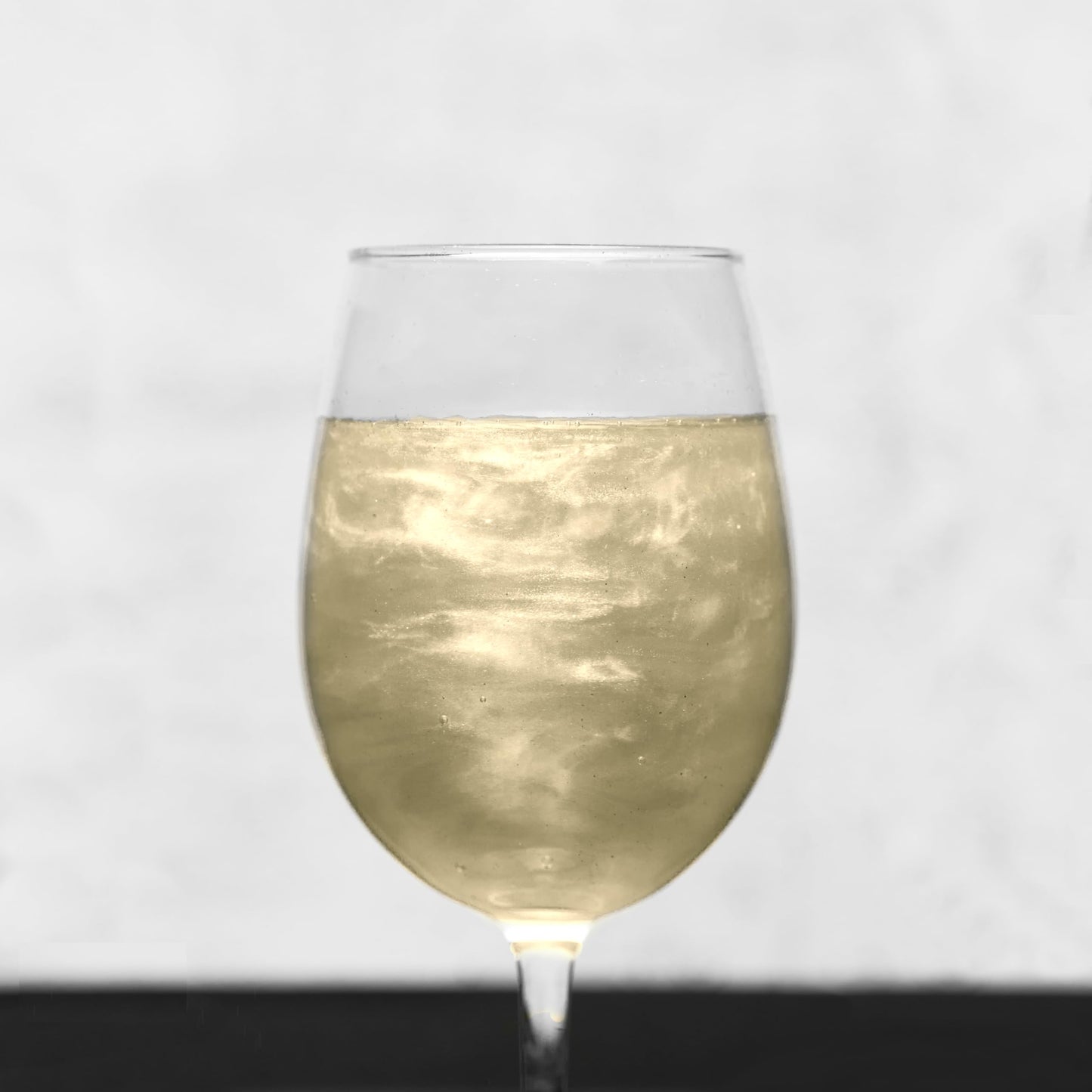 Luster Dust - Gold Pearl (4g 1x Pump) | Edible Vegan Dust & Paint for Cake Decorating, Ice Cream, Desserts, Cocktails and Bevera