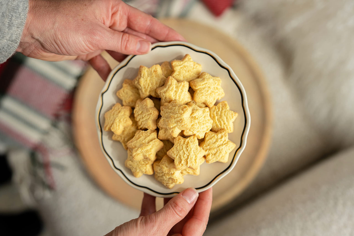 WALKERS Assorted Festive Shapes Cookies, 4.4 OZ