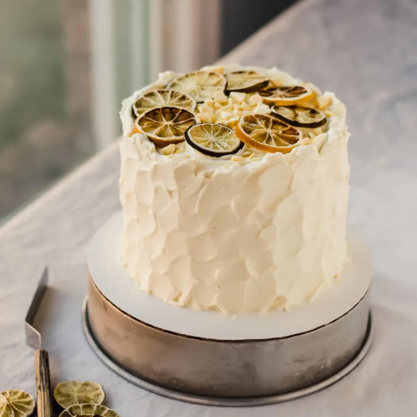 Dehydrated Dried Lime Slices Wheels | 17+ Slices | 100% Natural | Dry Limes for Garnishing, Cocktails, Baking, Wreaths & Drinks
