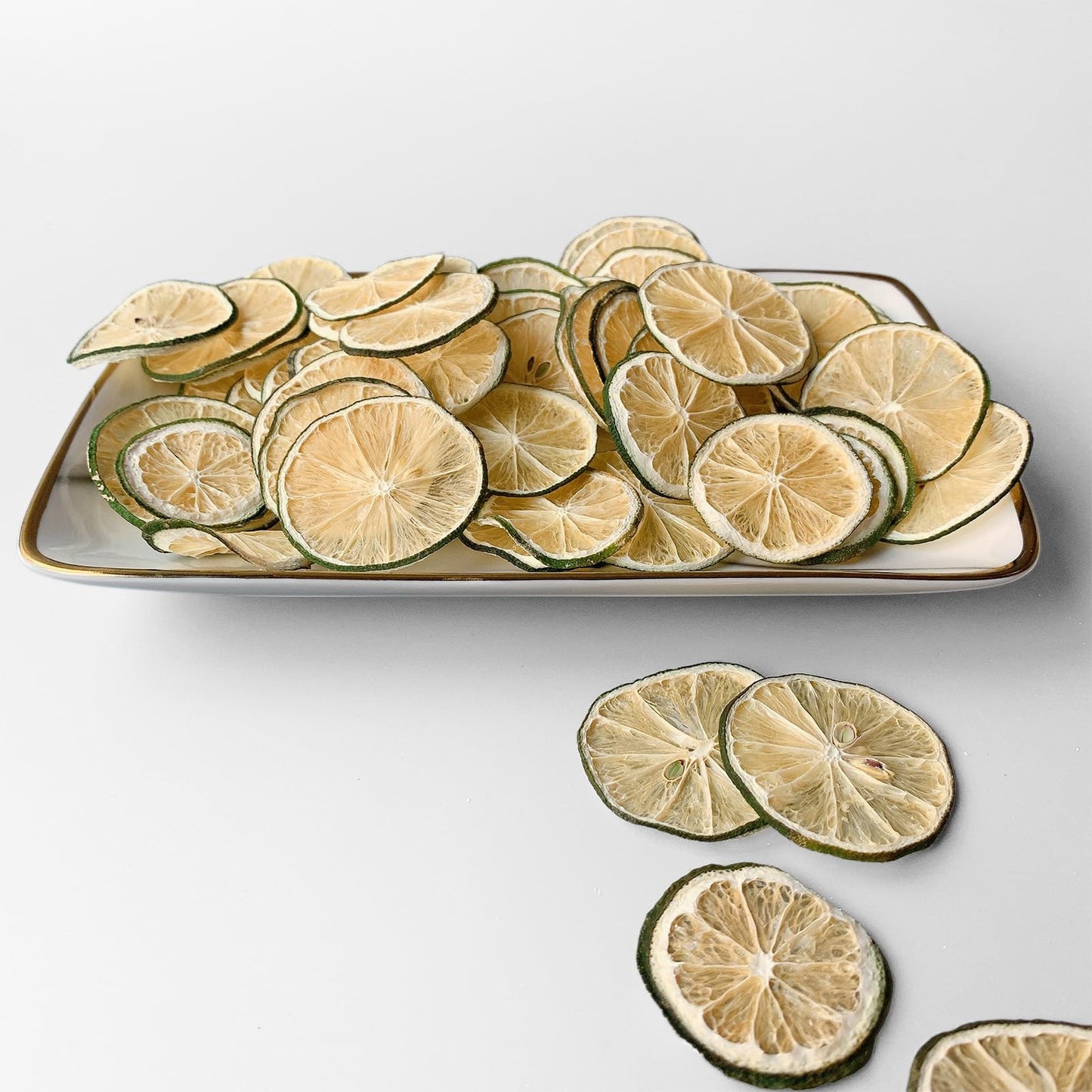 Oranfit Dried Lime Slices, Natural Dried Lime Slices, Crafts Cake Decoration Cocktail Garnish Table Scatters Potpourri Candle Crafts (3Oz/85G)