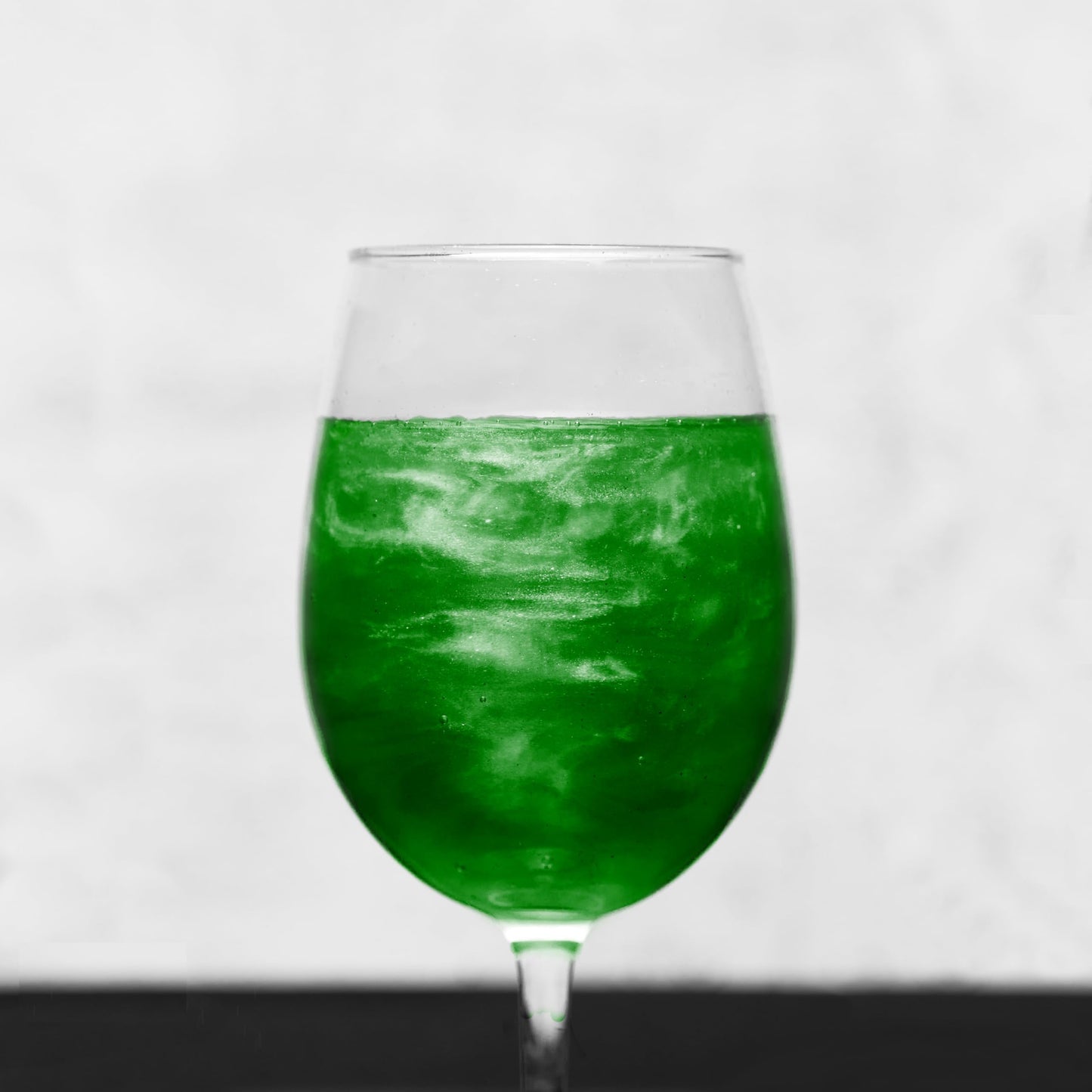 Luster Dust - Christmas Green (4g 1x Pump) | Edible Vegan Dust & Paint for Cake Decorating, Ice Cream, Desserts, Cocktails and B