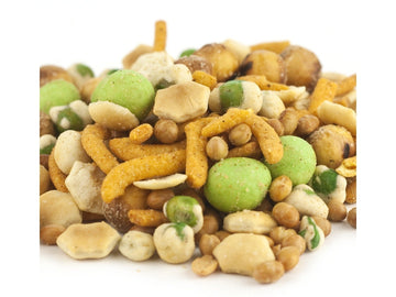 YANKEETRADERS Spicy Wasabi Trail Snack Mix - 32 Ounce Bag