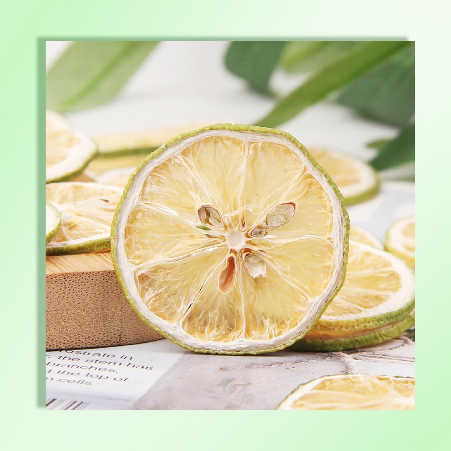 TXDYNLLK Dried Lime Slices, Premium Dehydrated Limes, 8.82oz (250g) for Crafts, Cake Decoration, Cocktail Garnish