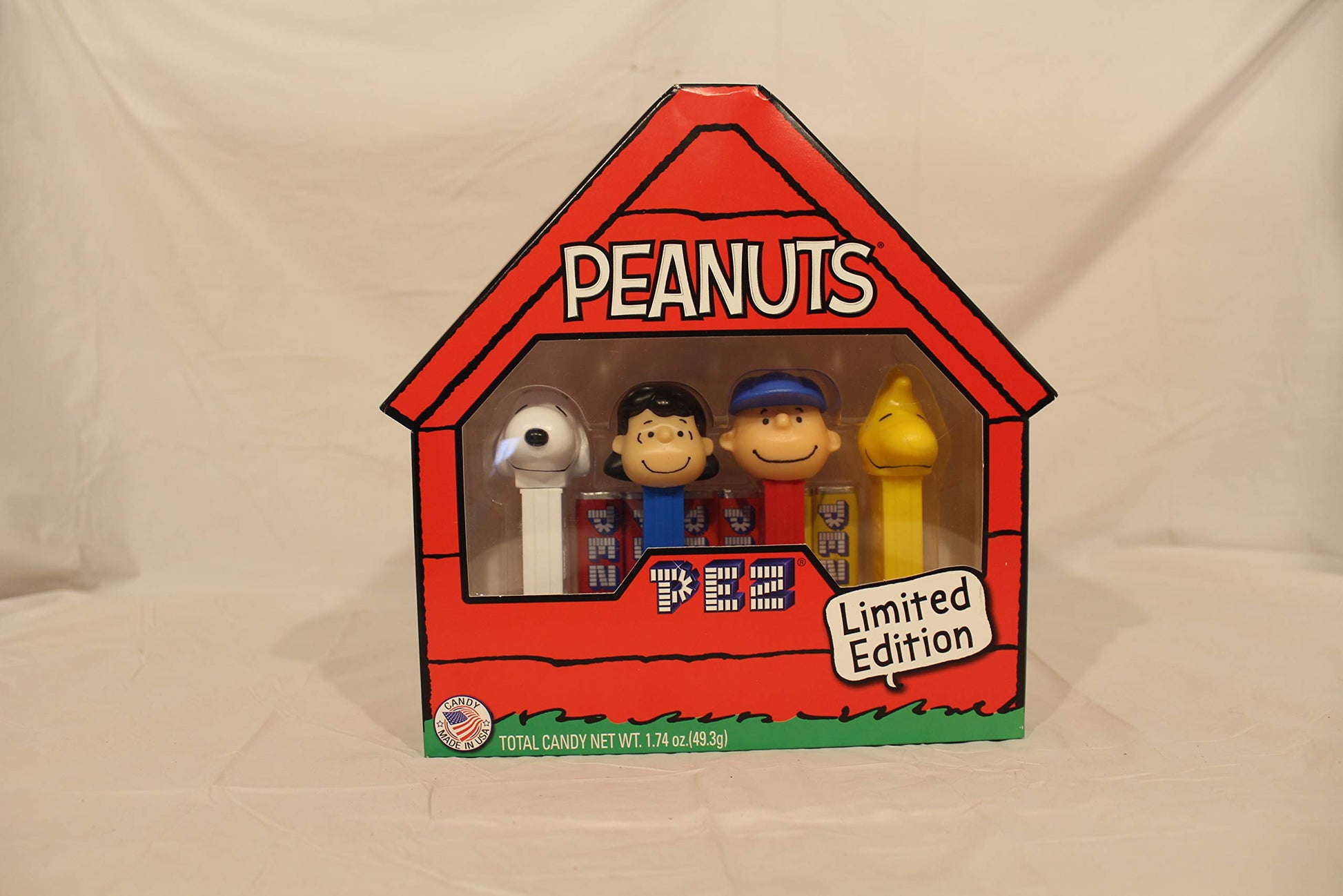 Pez Peanuts Limited Edition Gift Set (Snoopy, Woodstock, Charlie Brown & Lucy)
