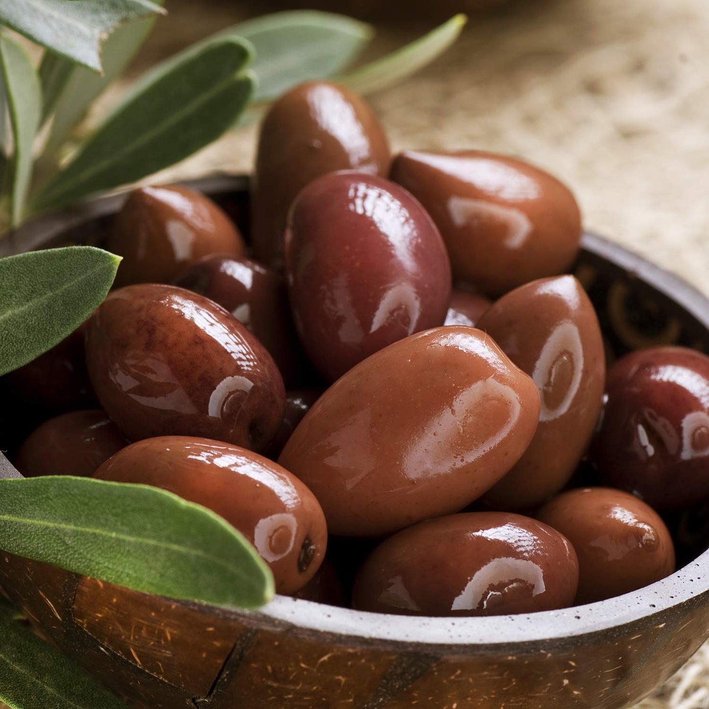 Sanniti Italian Kalamata Whole Olives, 19.4 Oz (550 G)