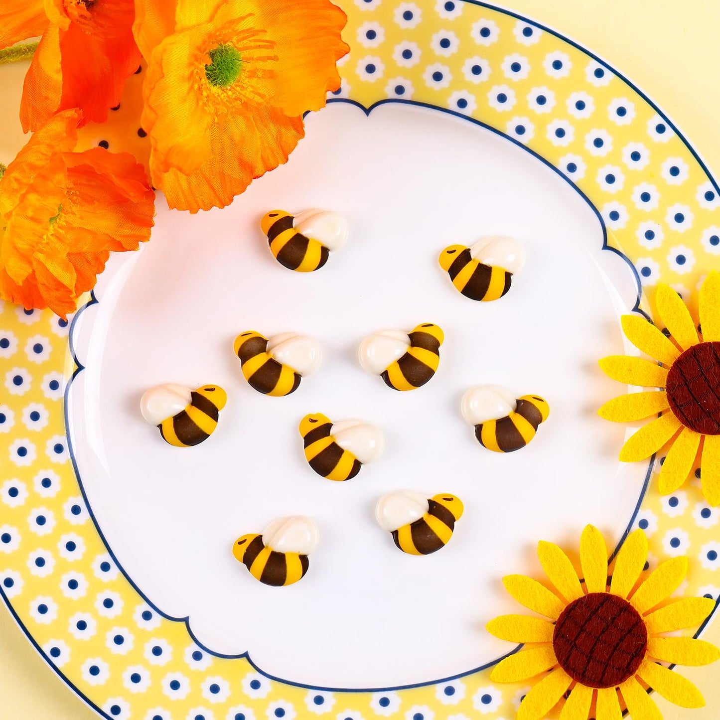 Royal Icing & Candy Bee Sprinkles - 32Pcs Cake Decoration Set For Cupcakes, Macarons & Cakecicles - Perfect For Bee & Spring The