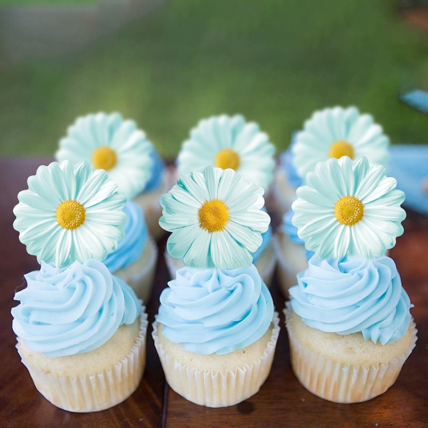 60Pcs Edible Daisy Cupcake Toppers Wafer Paper Flower Cake Topper Decorations Flower Chrysanthemum Party Decorations For Birthda