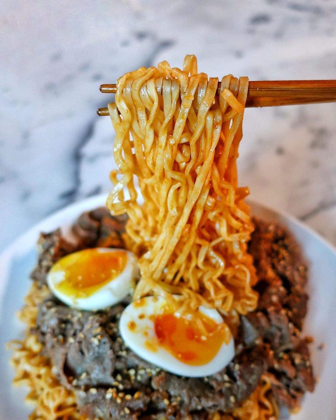 Abc Spicy Beef Stir Fry Street Noodles (Pack Of 8) Hot And Spicy Beef Flavored Instant Ramen Noodles - No Msg, Halal