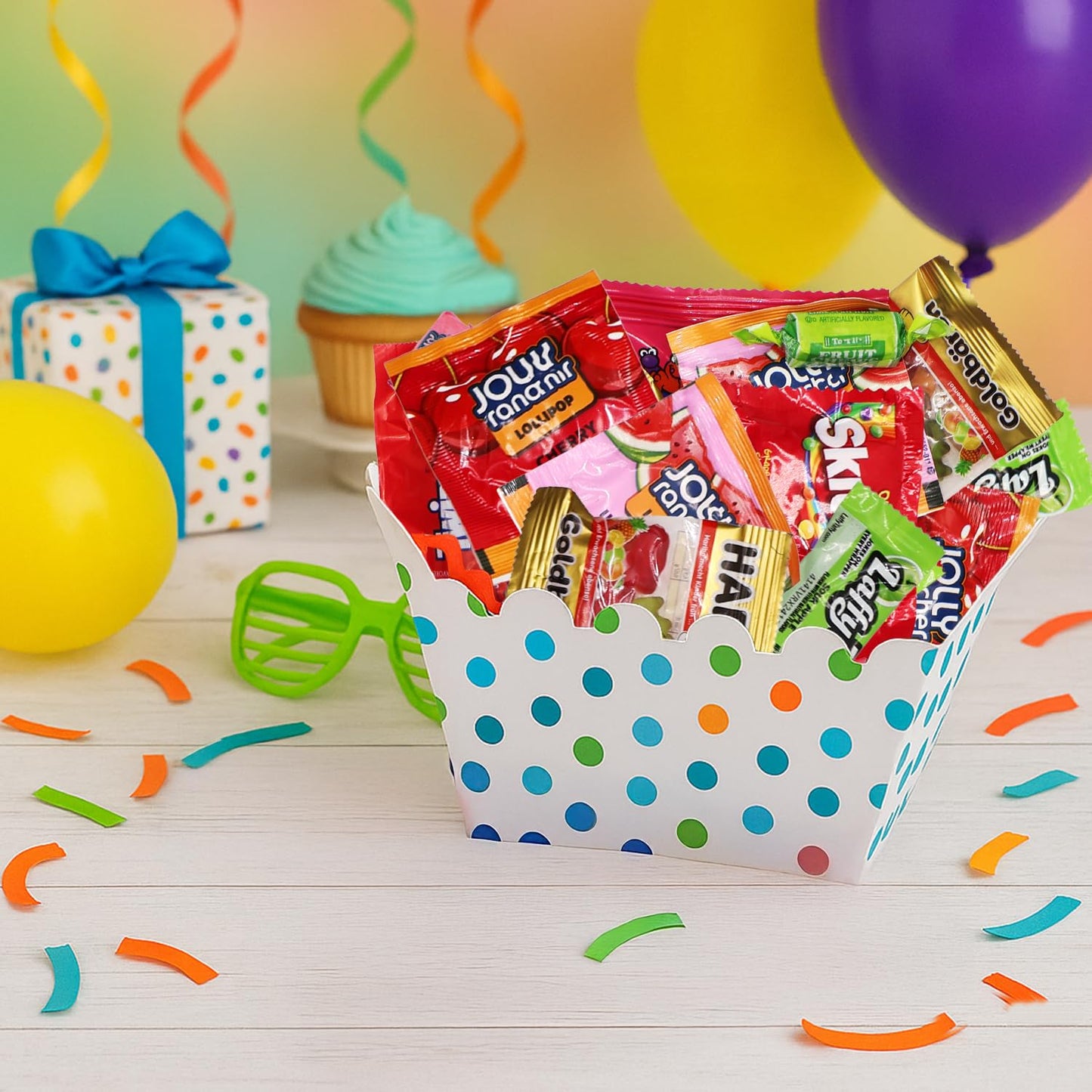 Zisbers Bulk Candy Variety Pack - 5 Pound Halloween Assorted Candies, Individually Wrapped, Approx. 250 Pieces for Parties &