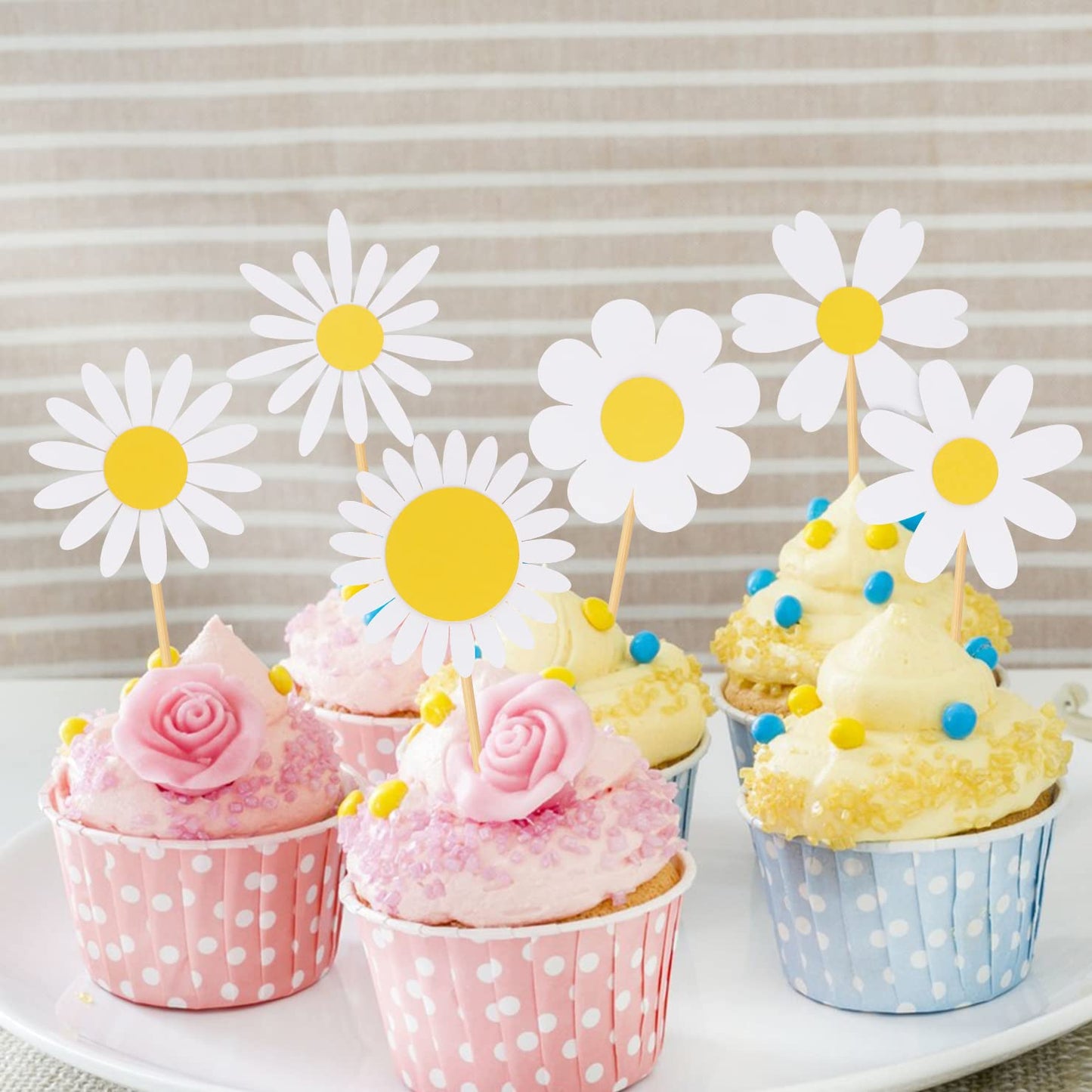 30 Pcs Daisy Cupcake Toppers, 6 Styles Daisy Flower Cake Picks Chrysanthemum Party Decorations For Spring Birthday Wedding Suppl