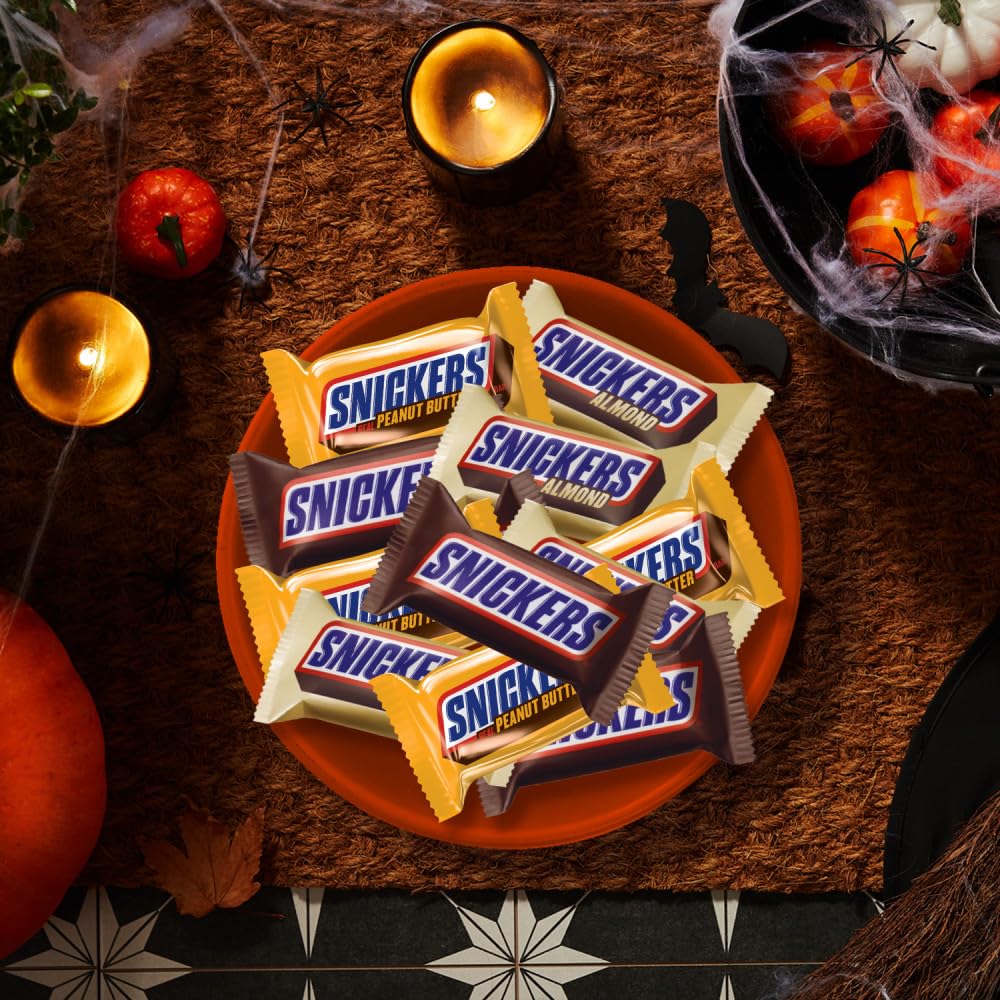 SNICKERS Original, Almond and Crunchy Peanut Butter Fun Size Chocolate Bars, Chocolate Candy Variety Pack, Halloween Party Size,