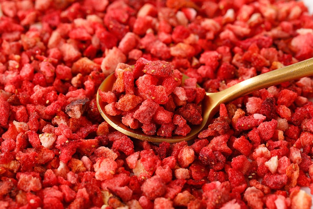 enhanced Freeze Dried Strawberries Pieces 6.5 Oz/185g Frozen Dried Strawberry 100% Natural & No Additives.