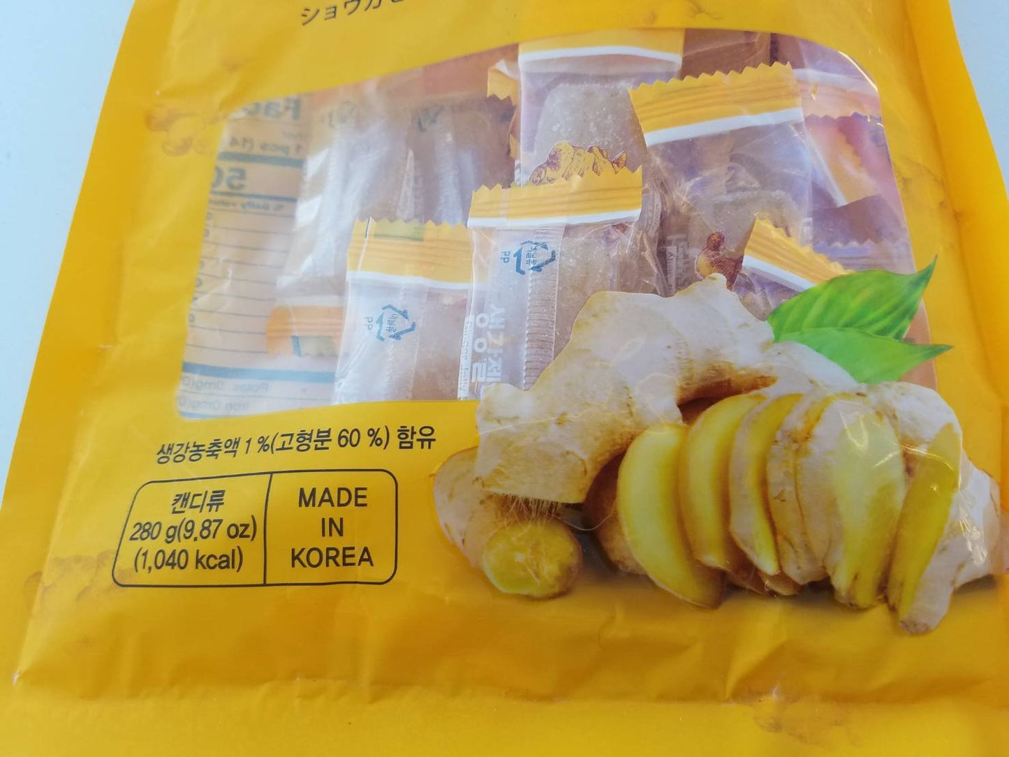 Ilkwang Ginger Chew Jelly Chews Chewy Candy 250 Grams (8.8 Oz) Product Of Korea (Ginger Jelly)