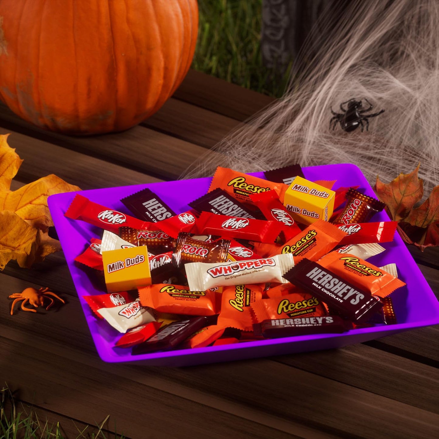 HERSHEYS Miniatures Assorted Flavored, Halloween Candy Bag, 21.21 oz (75 Pieces)