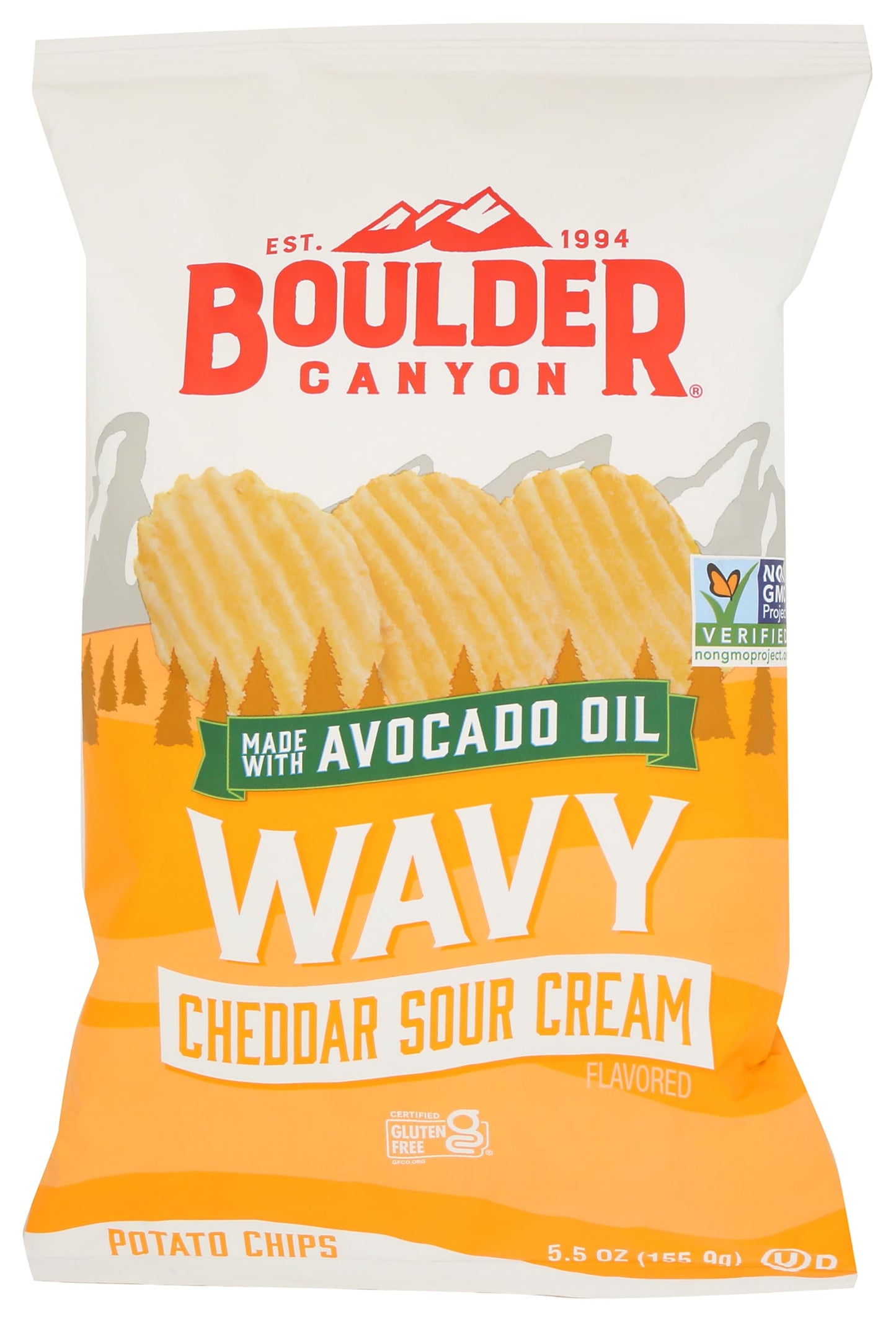 BOULDER CANYON Wavy Cheddar Sour Cream Potato Chips  5.5 OZ