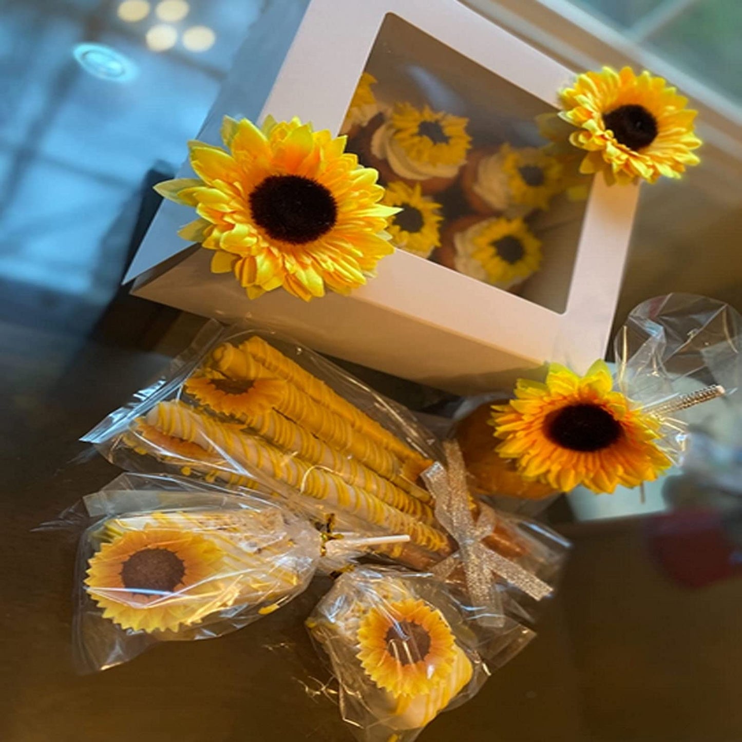 Georld Edible Cake Topper Wafer Sunflower Cupcake Decoration By Wafer Paper ,36 Counts,Flat Not 3D
