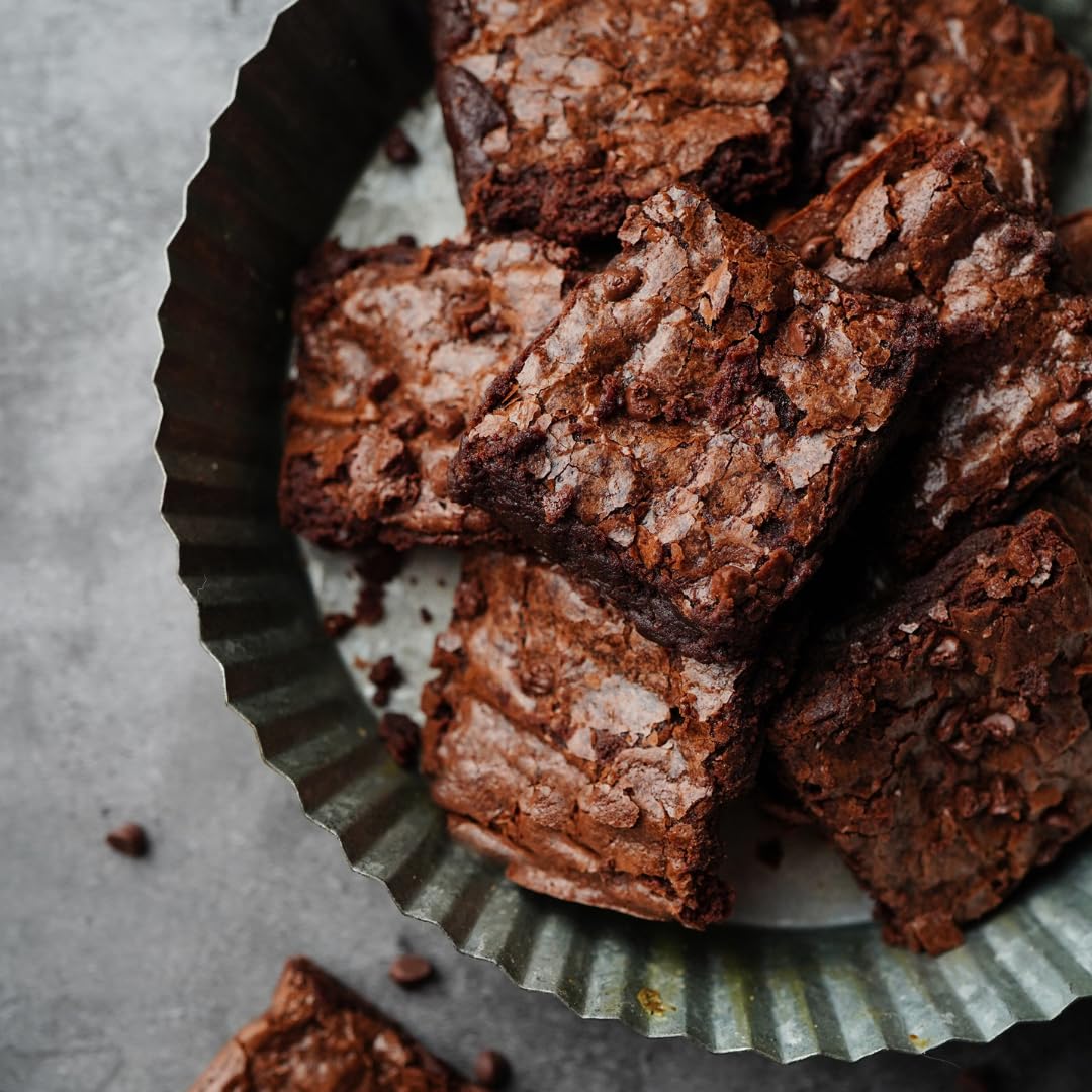 Unpretentious Black Cocoa Powder, Dutch Processed, Cookies & Cakes, Rich & Decadent (8 Ounce)