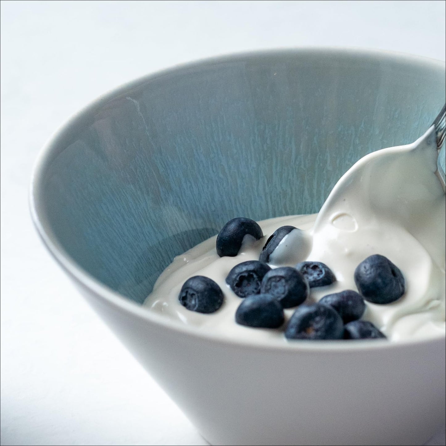 Forager Project Organic Greek-Style Cashew & Coconut Milk Yogurt, Unsweetened Plain, 24 Ounces