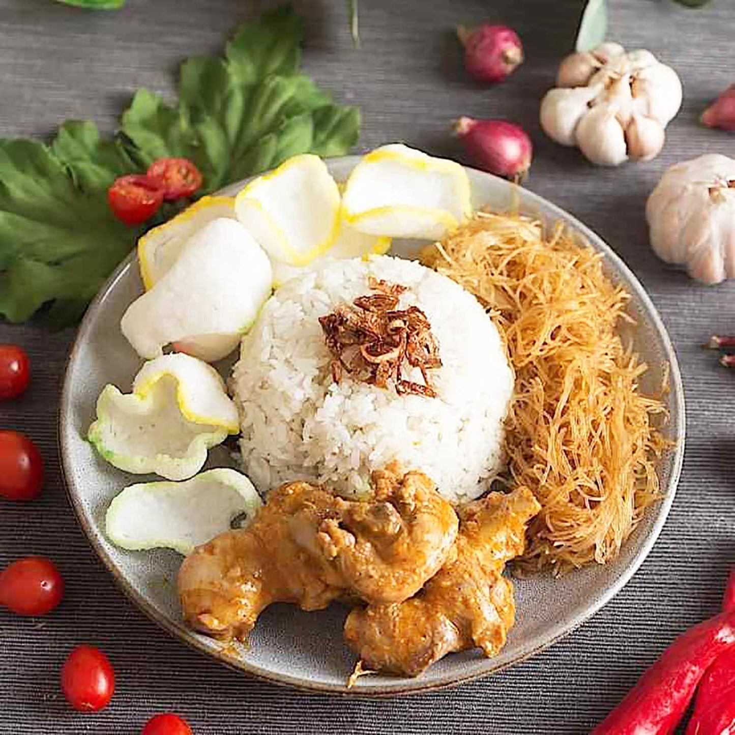 Fried Onions Crispy Topping By Jans | Crispy Fried Red Onion | Fried Onions For Biryana And More | Garnishing, Seasoning, Topping 8 Oz