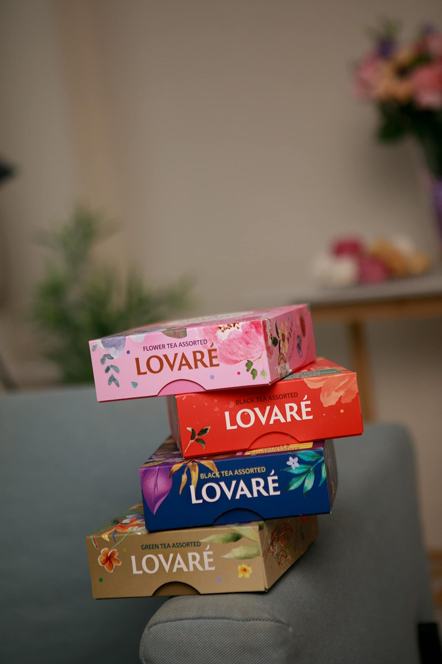 LOVARE Assorted Tea Variety Pack - 32 Bags per Box, Includes Bergamot Black, Floral, Black and Green Tea - Made in Ukraine