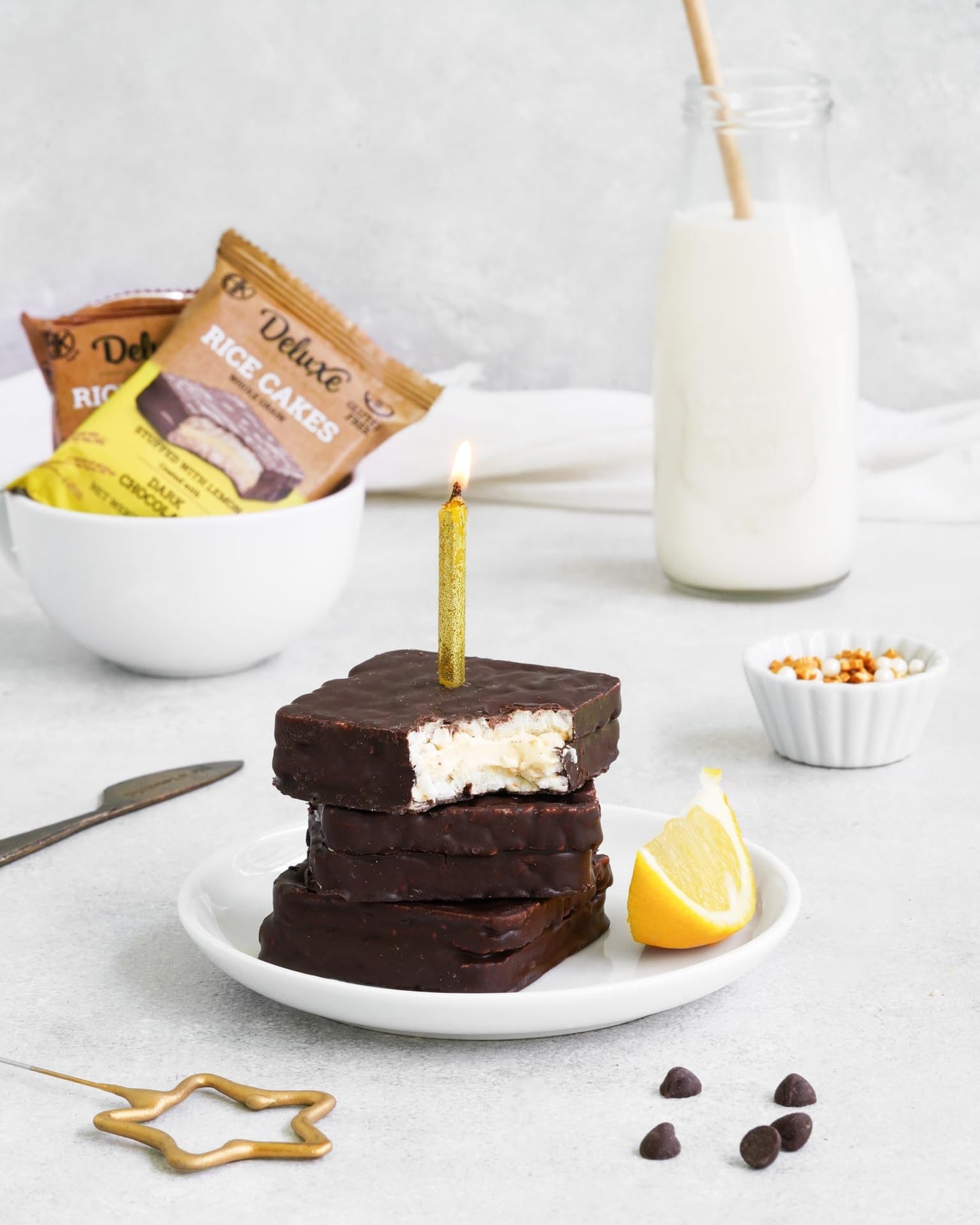 Deluxe & Bla Bla Delicious Crispy Rice Cake Sandwichs Filled With Lemon And Coated With Dark Chocolate (Alfajor) Kosher Certifie