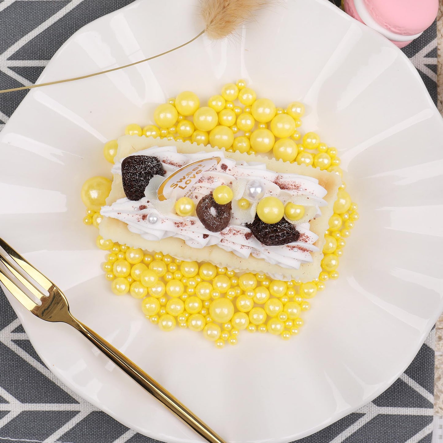 Yellow Sprinkles For Cake Decorating, 120G/4.23Oz Edible Yellow Pearl Sprinkles Mix, Sugar Candy Pearls For Baking, Cookie Decor