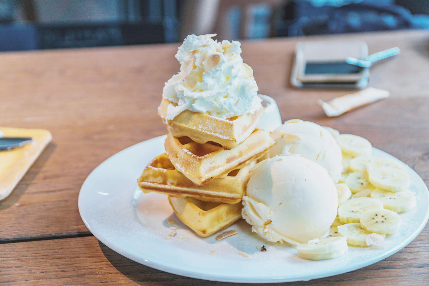 Crystallized Honey Sea Salt | Non GMO Verified | Magnetic Tin | 3.0oz | Finishing Salt | Crafted in Small Batches by Gustus Vita