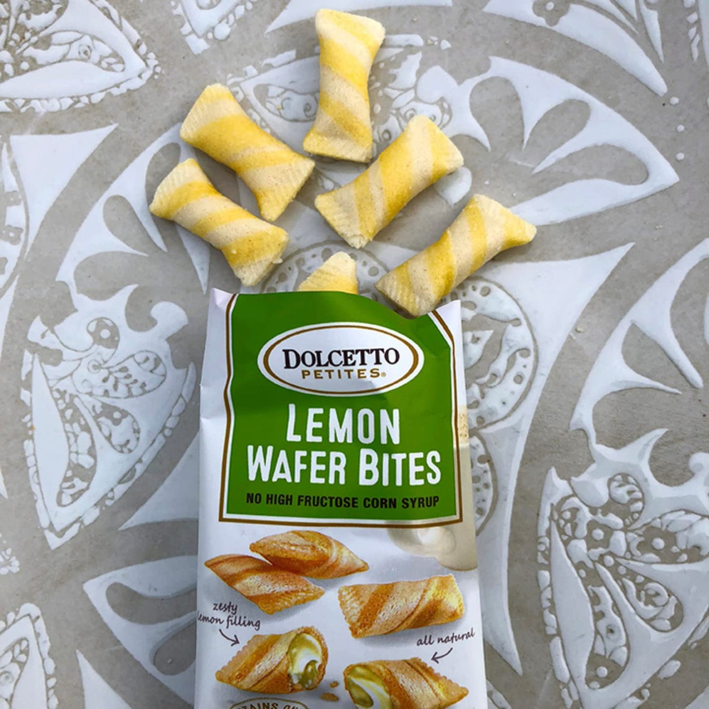 Dolcetto Lemon Wafer Bites, 0.70 Ounce (Pack of 24) - Crispy, Sweet Snack Treats for Lemon Lovers