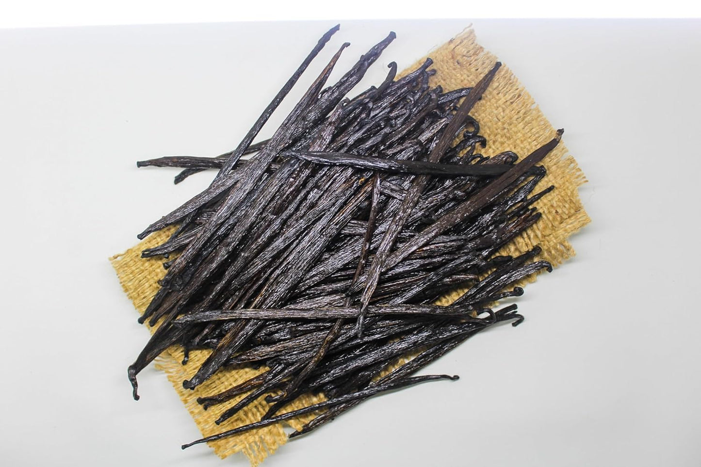 ESSENCE FOOD & BEVERAGE Tahitian Vanilla Beans Grade A for Extract, 12 Beans, Perfect for Baking and Cooking