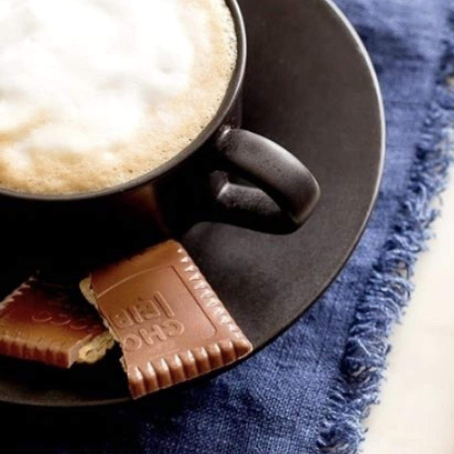 Bahlsen Choco Leibniz Milk Cookies - Leibniz Butter Biscuits topped with a thick layer of European Chocolate -4.4 Ounce (Pack of