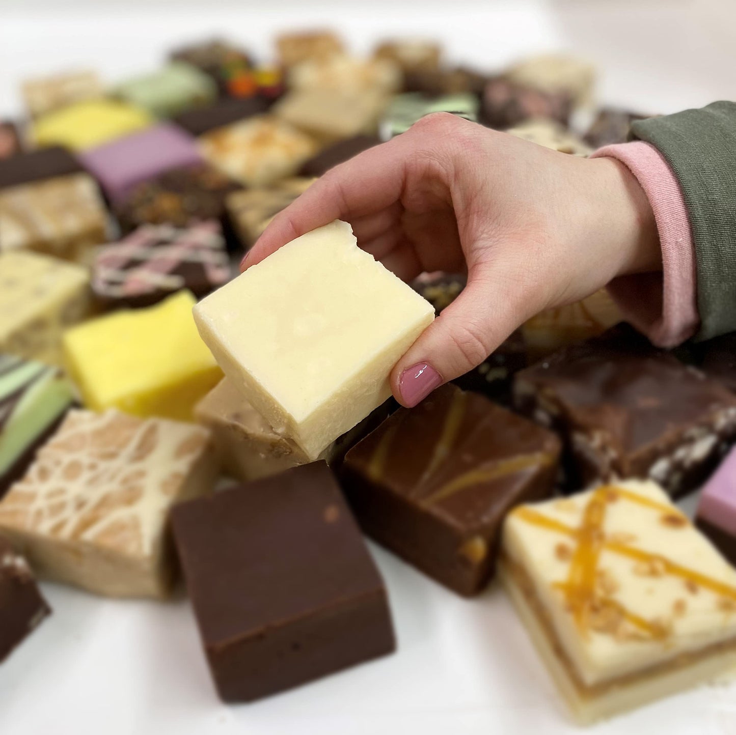 Valley Fudge Vanilla Fresh Artisan Fudge, Gourmet Candy, Half Pound Package