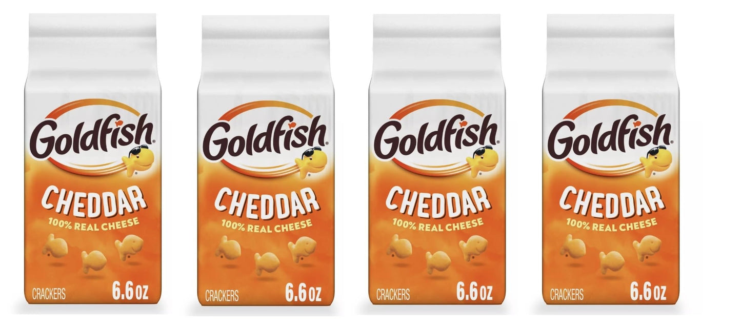 Goldfish Crackers - 4 bags - Free of Dyes (Cheddar Cheese 6.6oz)