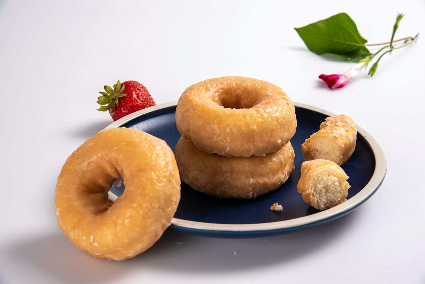 Katz Gluten Free Glazed Donuts | Dairy Free, Nut Free, Soy Free, Gluten Free | Kosher (1 Pack of 6 Donuts, 11.3 Ounce)