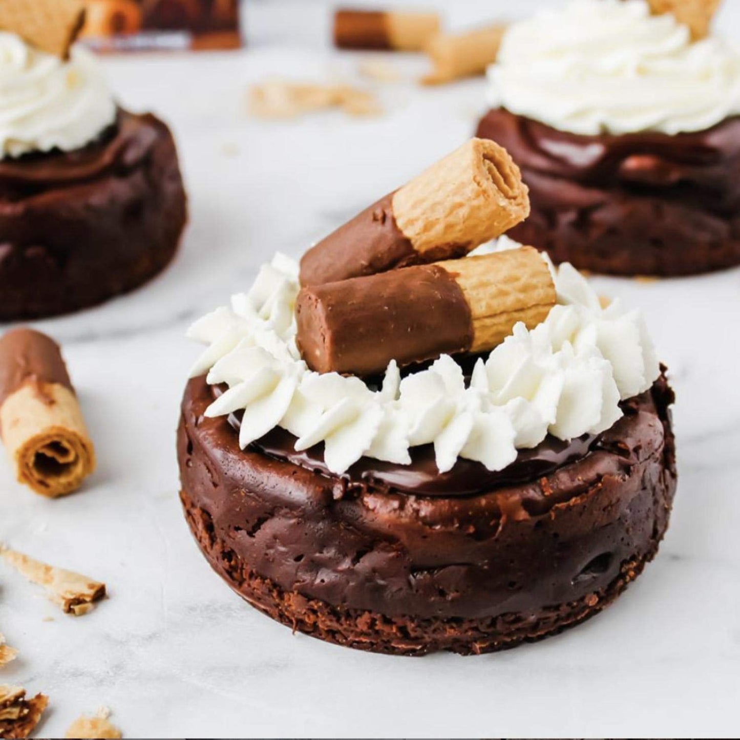 Bahlsen Dipped Cookies, Delicate Wafer Rolls Dipped in Milky European chocolate, Waffeletten Milk Chocolate, 3.5 Ounce