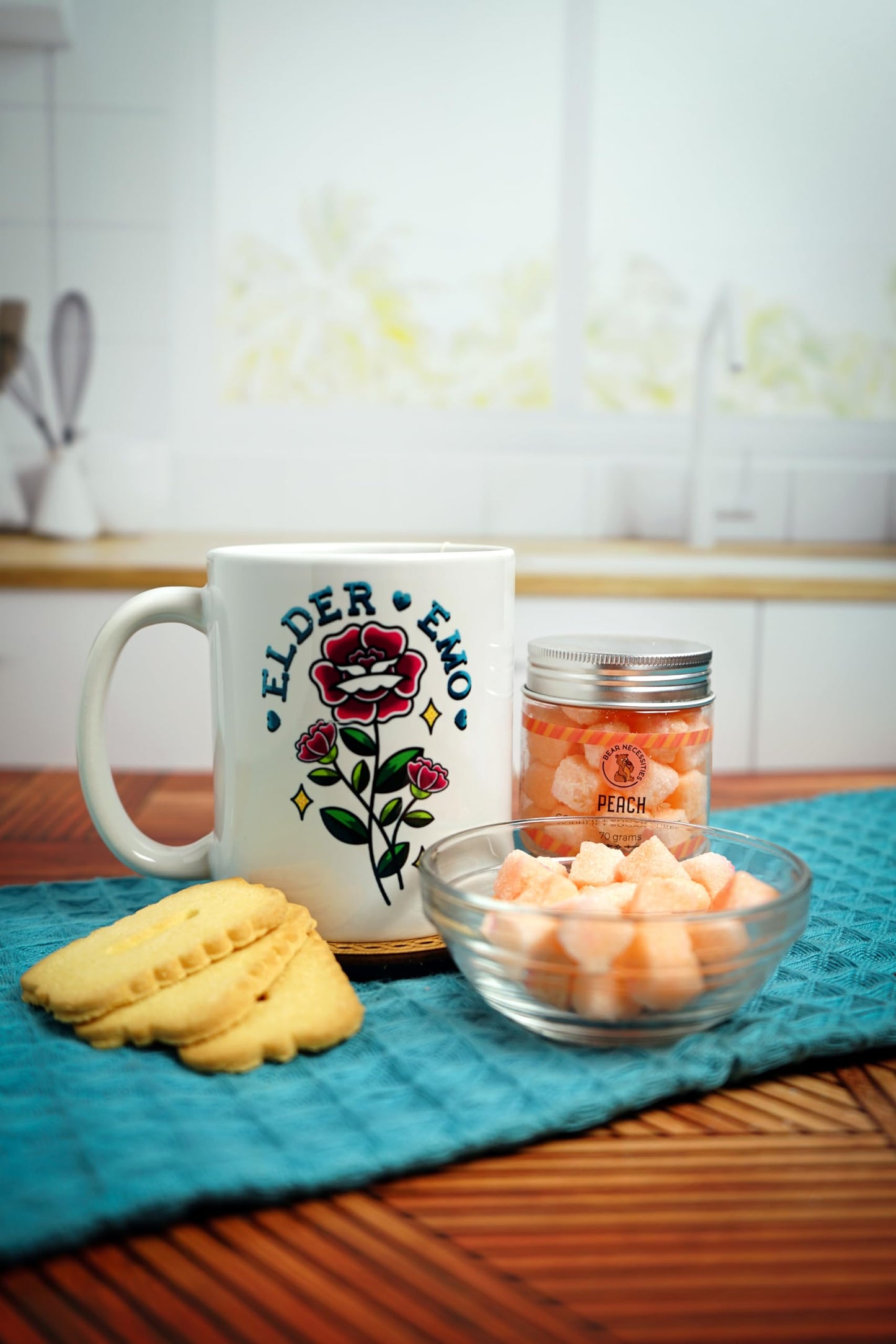 Bear Necessities Gourmet Sugar Cubes, Peach Infused, 70g Jar (About 35 Cubes)