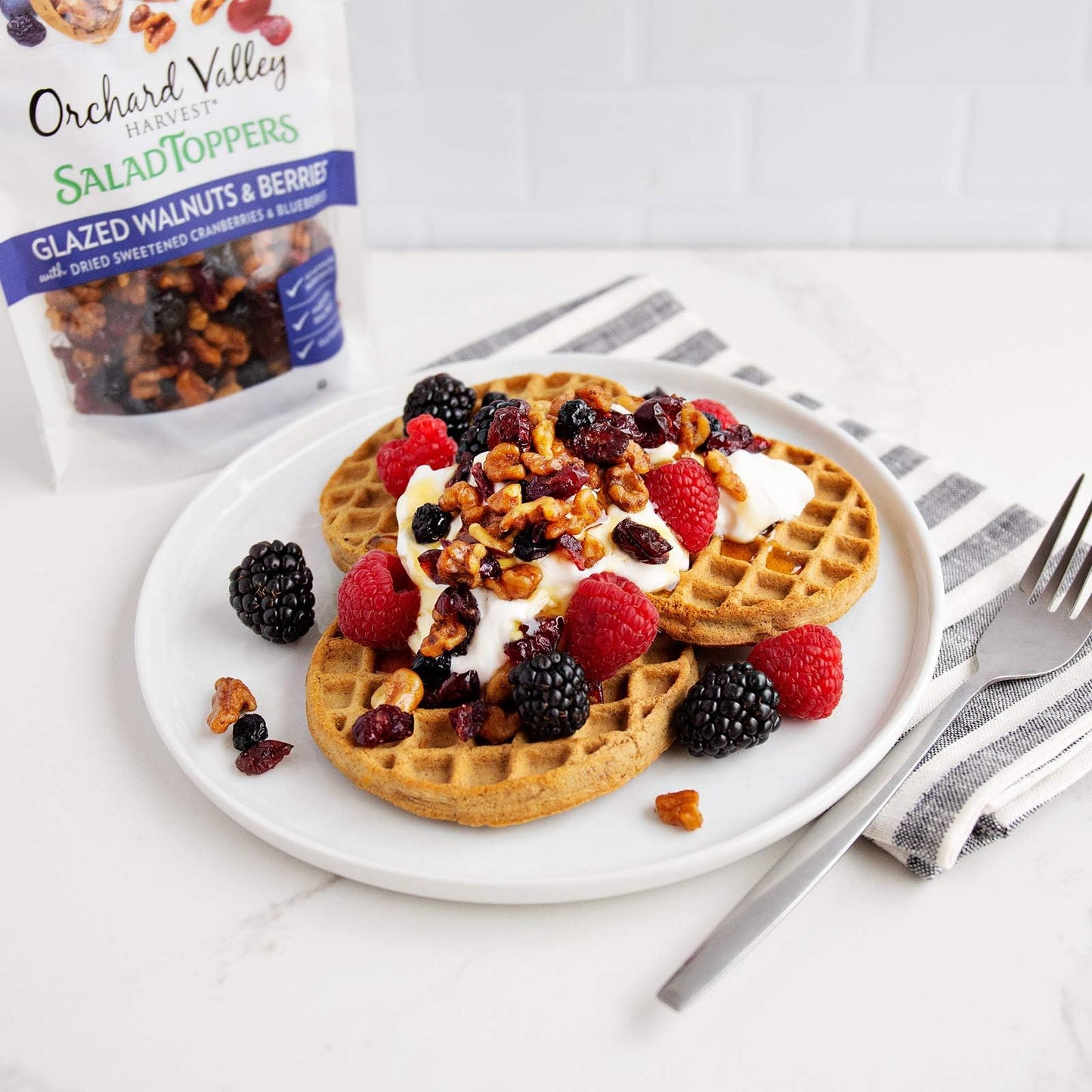 Orchard Valley Harvest Salad Toppers Glazed Walnuts and Berries, 0.85 Ounce Bags (Pack of 15), Salad Toppings, Non-GMO, No Artif