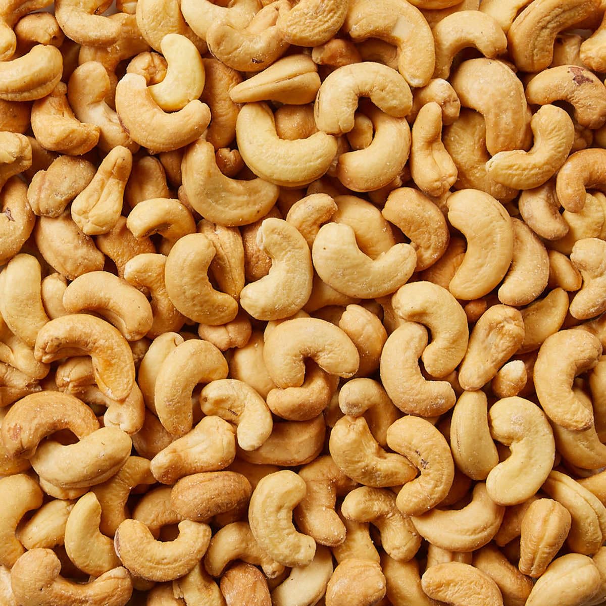 Kirkland Signature Unsalted Whole Cashews, 2.5 lbs - 21.01 x 6.91 x 28.10 cm, Perfect for Snacking and Cooking