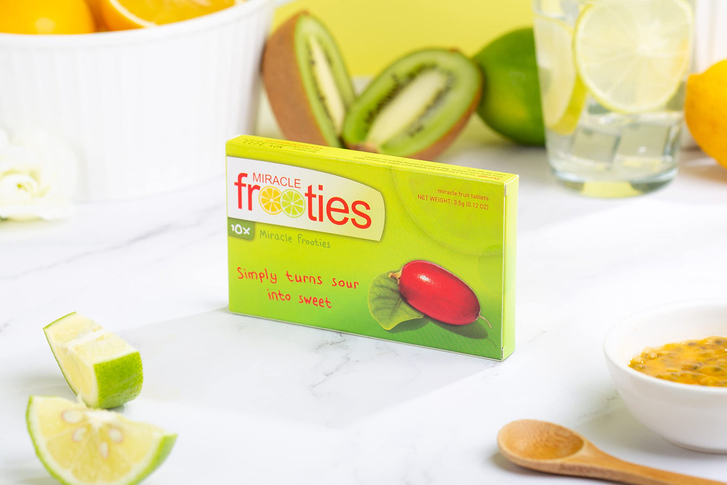Frooties   Berry Fruit compact pieces, Sour to Sweet Flavor, 10 Count, Nature Green