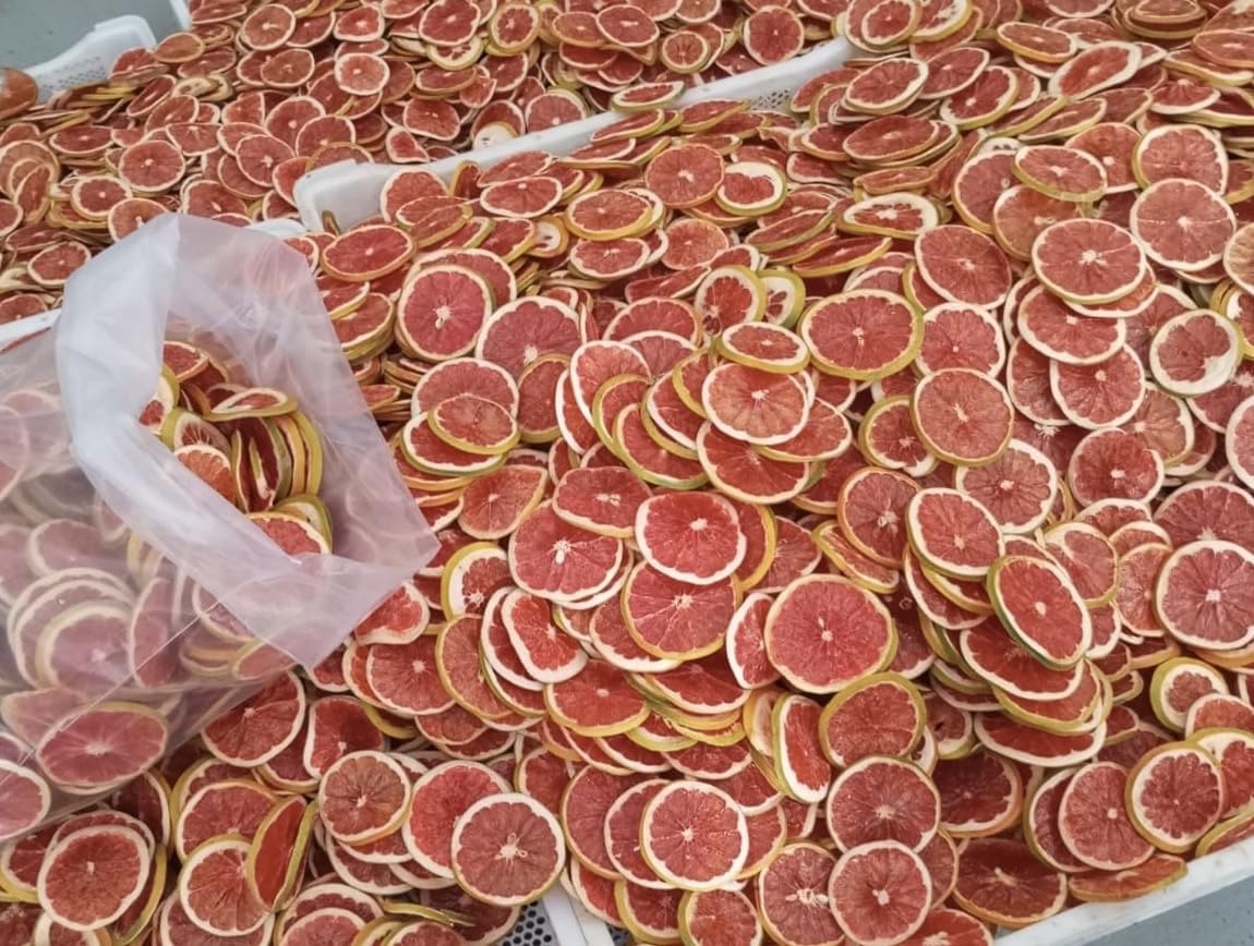 Dehydrated Dried Grapefruit Slices Wheels | 40+Slices Approx | 100% Natural | Dried Grapefruit Wheels For Cocktails, Cake Decoration, Baking, Fruit, Tea, Wreaths | Gluten Free | 3.52 Oz | 100 Grams