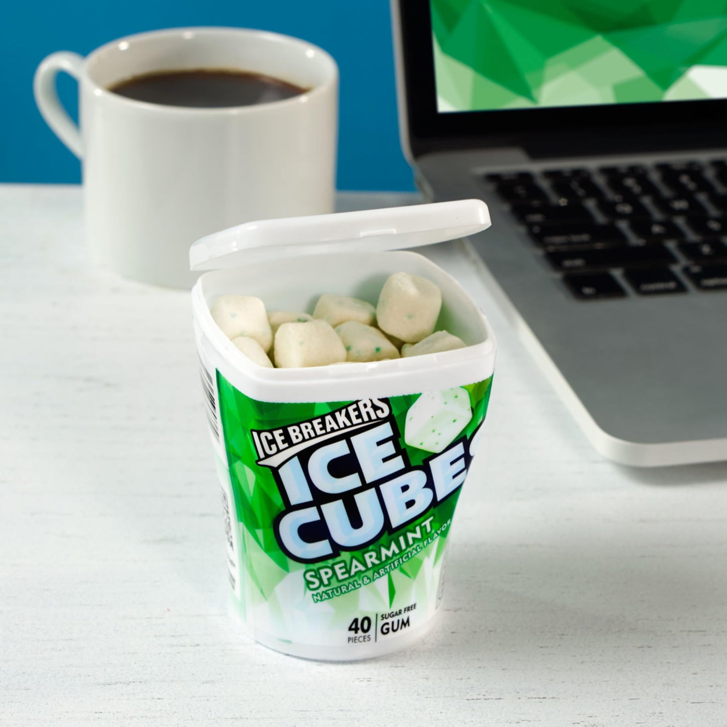 Ice Breakers Ice Cubes Spearmint Sugar Free Chewing Gum Bottles, 3.24 Oz (6 Count, 40 Pieces)