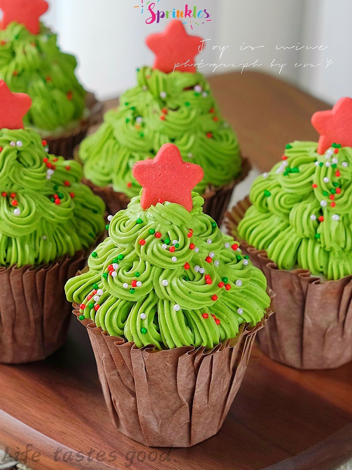 Se Si&Moos Red Green And White Christmas Sprinkles For Cake Decorating Red Green White Nonpareils Edible Pearls For Cake Decorat