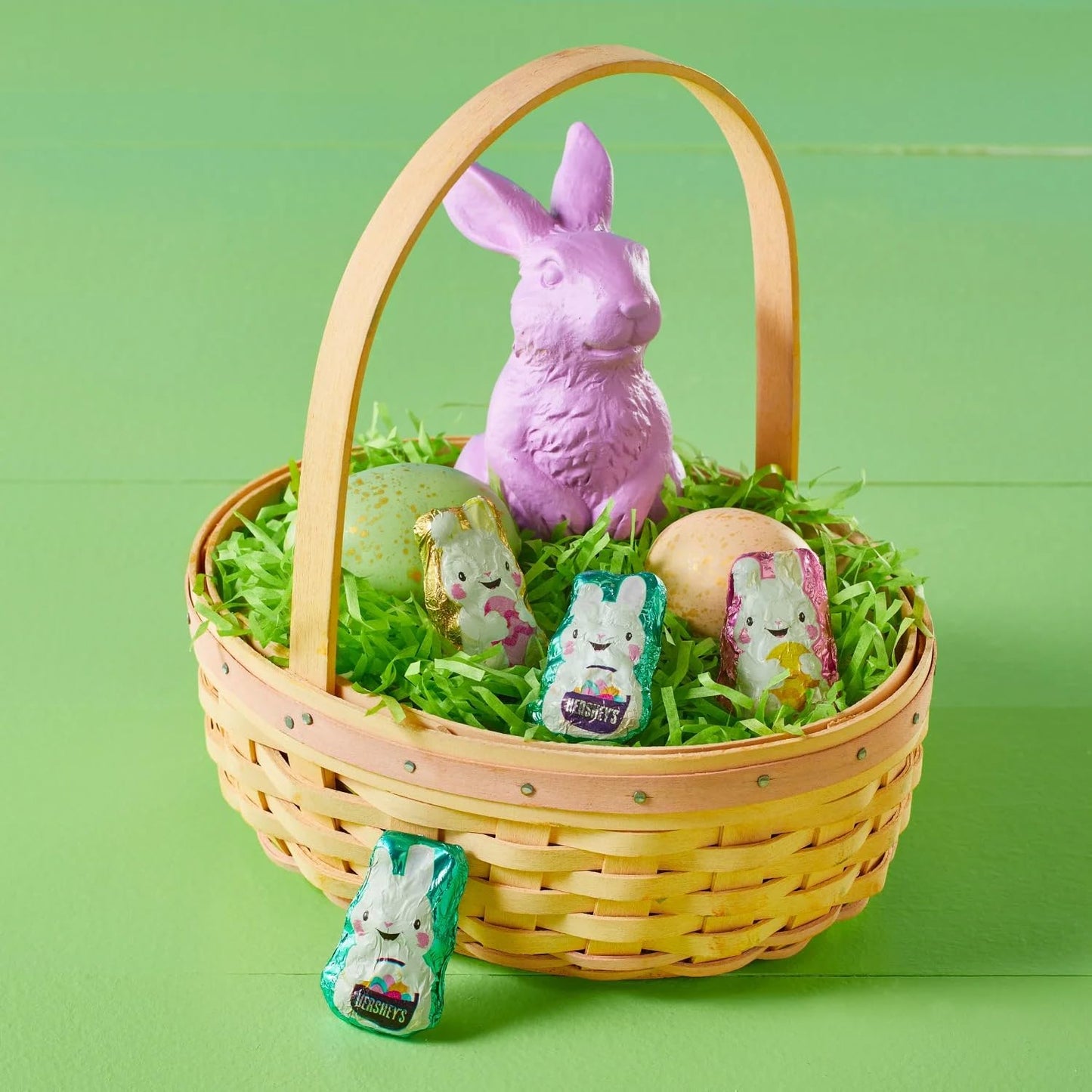 Taboom Hershey Mini Bunnies Milk Chocolate   1.5 lb - Assorted Pastel Wrapped Bunnies for Easter Baskets and Party Favors