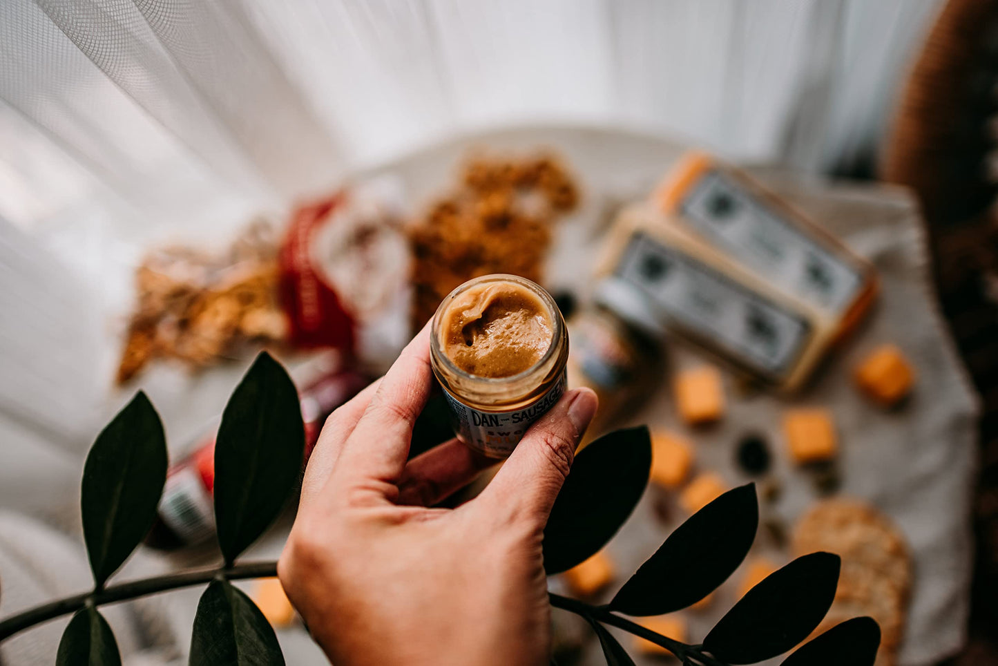 Dan the Sausageman Snack Gift Basket – Gourmet Meat & Cheese Set – 11 Pieces