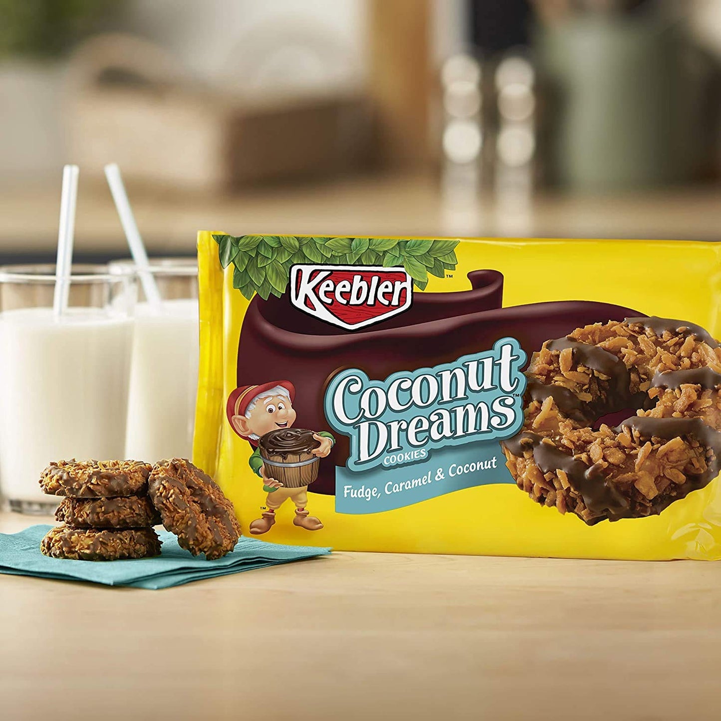Keebler Fudge Stripes Cookies, Coconut Dreams, Flavors Of Fudge, Caramel And Coconut, 8.5 Oz Tray