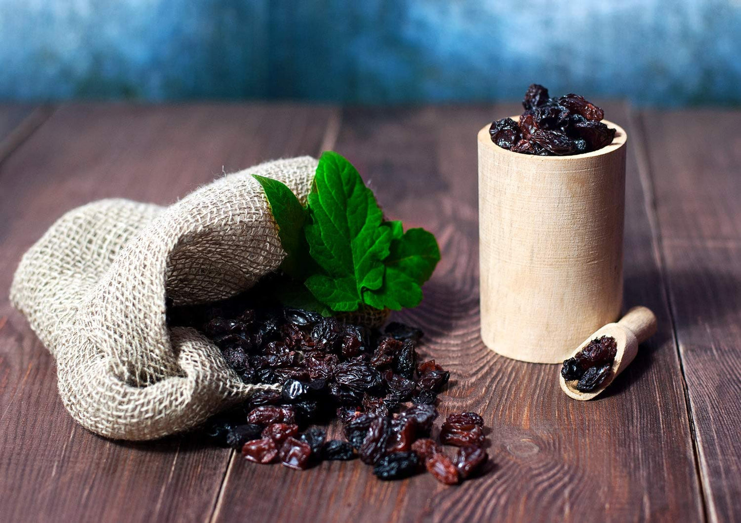 Food to Live Organic Raisins, Thompson Seedless, Sun-Dried, Non-GMO, Kosher, 8 Ounces