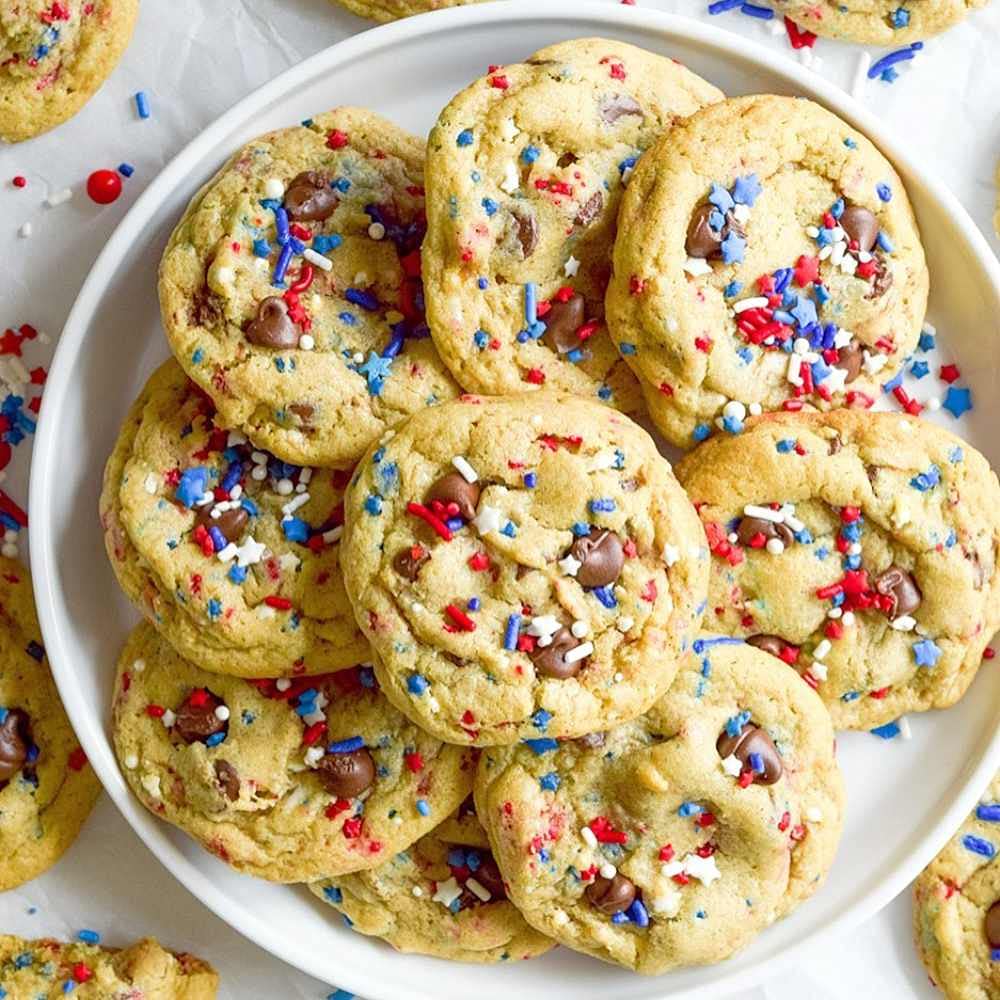 4Th Of July Sprinkles For Baking Cake, Cookie, Cupcake Decorating - 4Th Of July Cake Decorations In Red White Blue And Sprinkles With Jimmies, Nonpareils, Star Quin Patriotic Sprinkles For Cupcakes