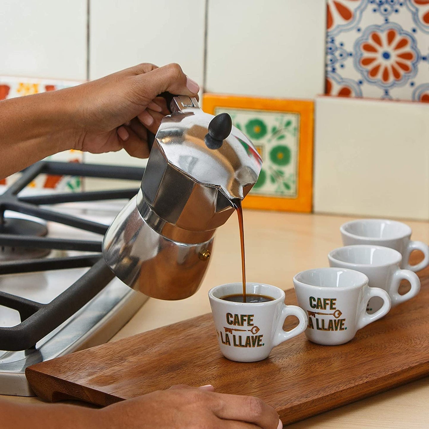 Cafe La Llave Whole Bean (32 ounce) Espresso Coffee, for Your Coffee Maker, (Pack of 2)