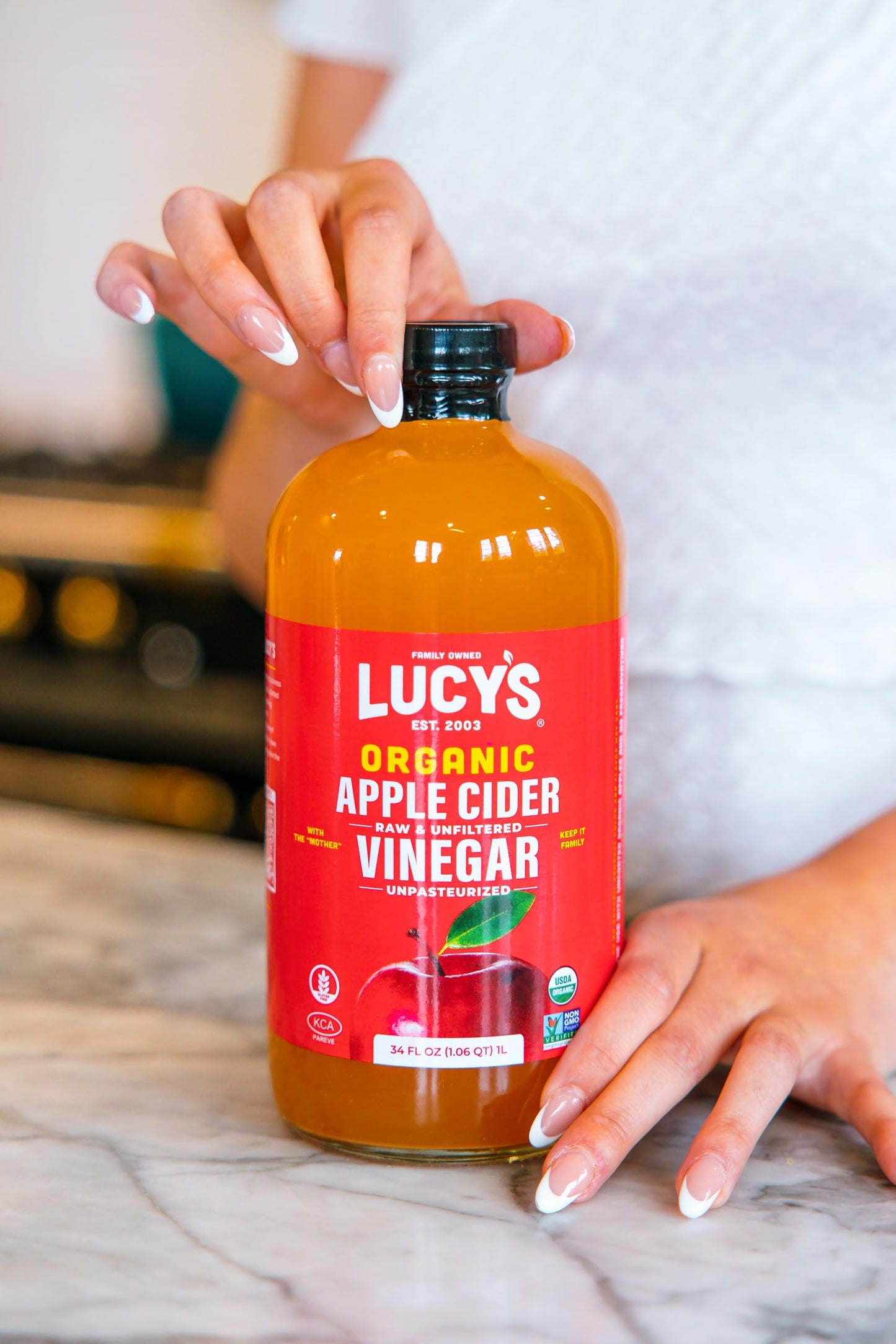 Lucys Organic Raw Apple Cider Vinegar, Unfiltered, 34oz Glass Bottle (2 Pack)