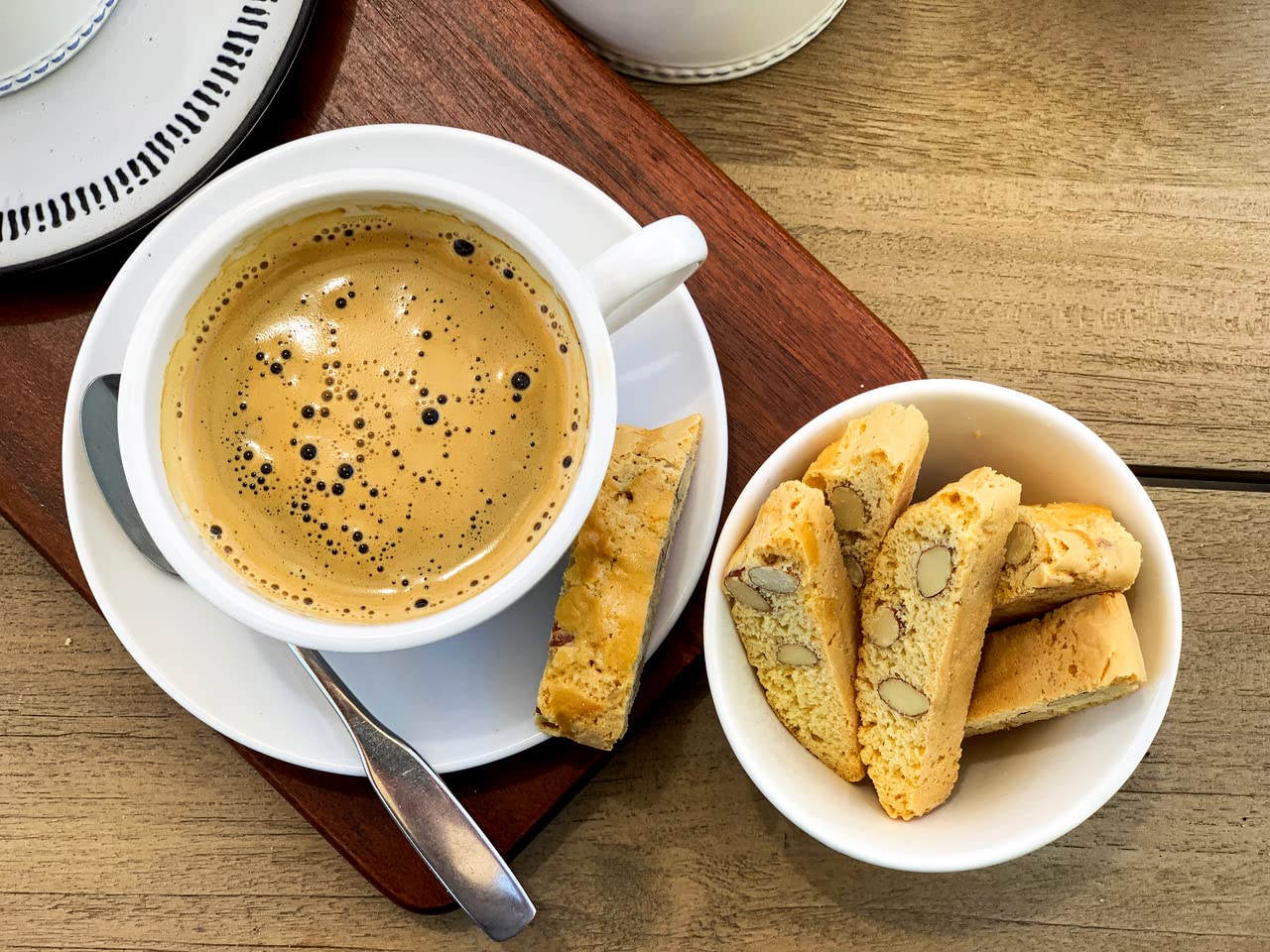 True Delicious GLUTEN FREE INGREDIENTS ALMOND BISCOTTI  buttery  fine Italian cookies  baked twice (4 boxes of 6oz each)